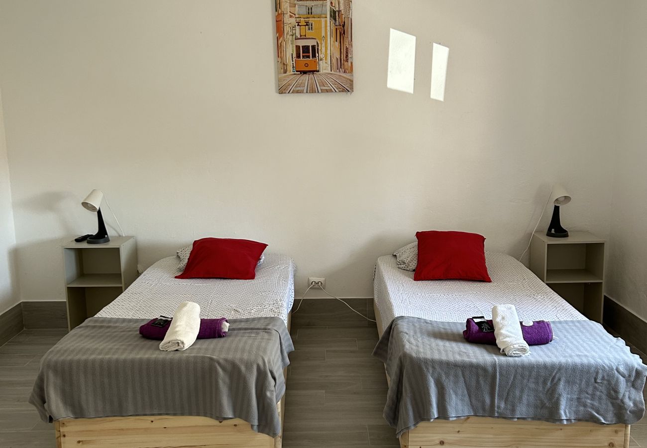 Apartamento em Lisboa - ORIENTE DNA STUDIOS N1