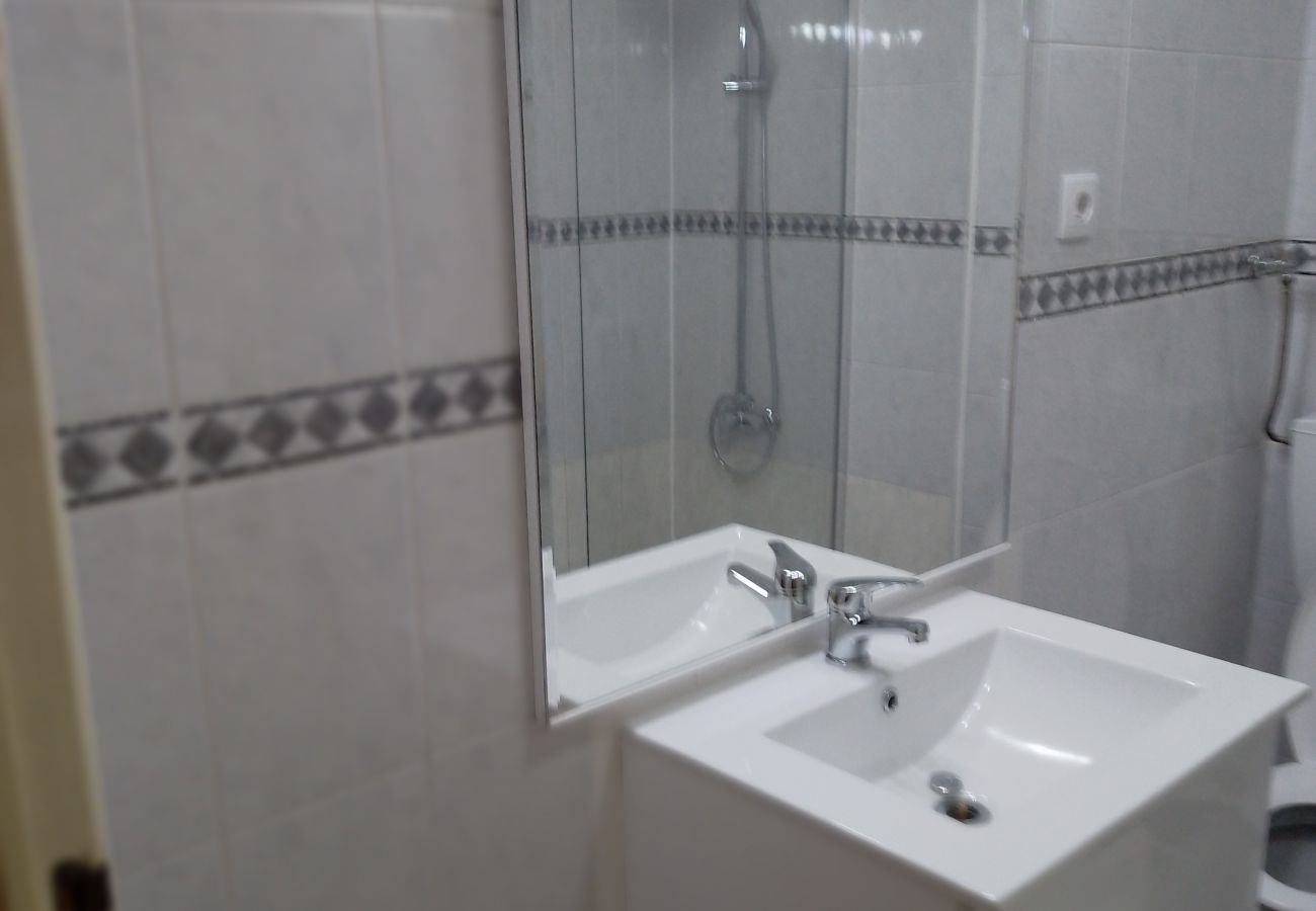 Apartamento en Moscavide - ORIENTE DNA STUDIOS N8