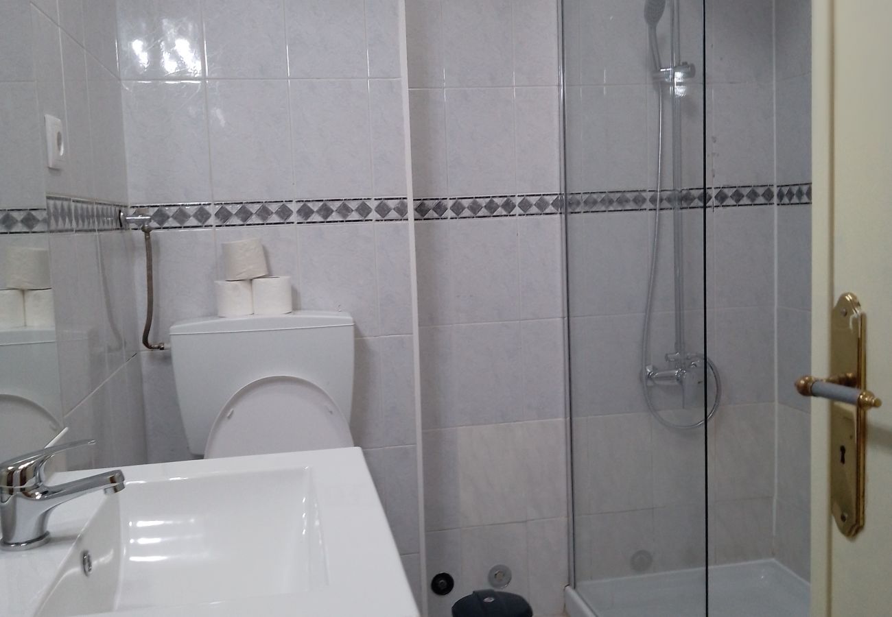 Apartamento en Moscavide - ORIENTE DNA STUDIOS N8