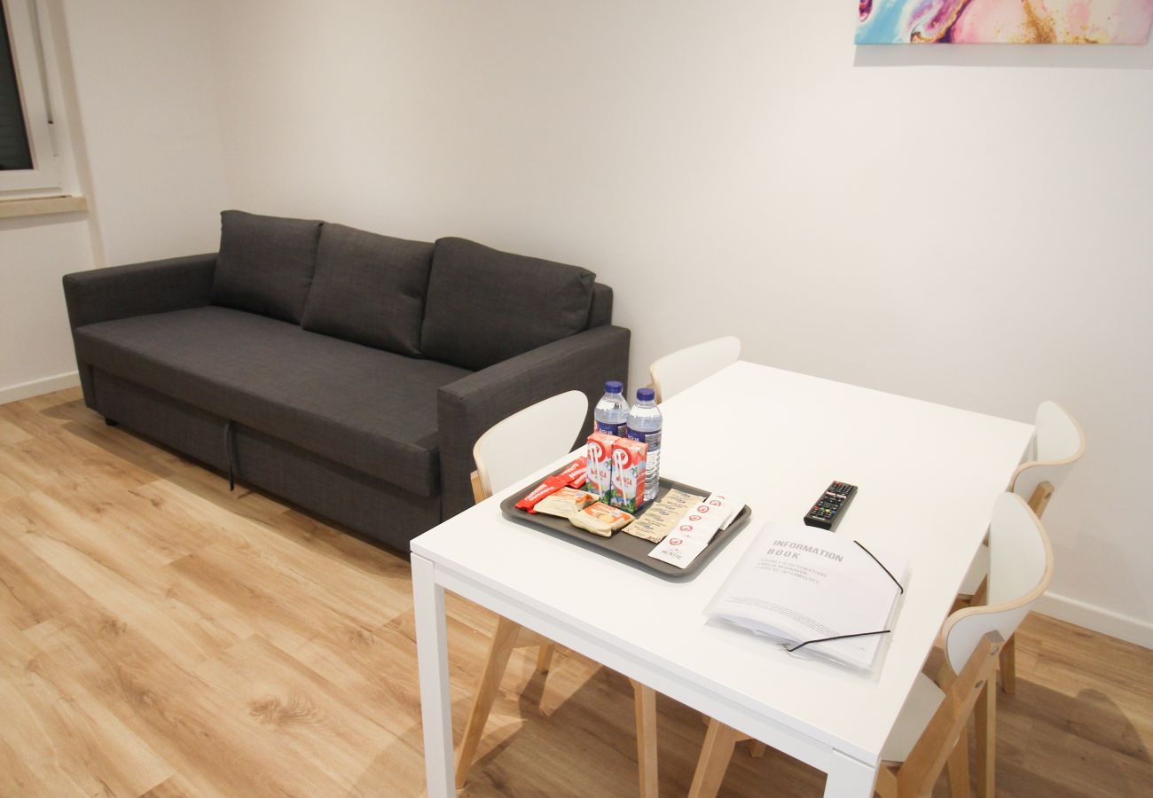 Apartamento en Moscavide - ORIENTE DNA STUDIOS X 1ESQ